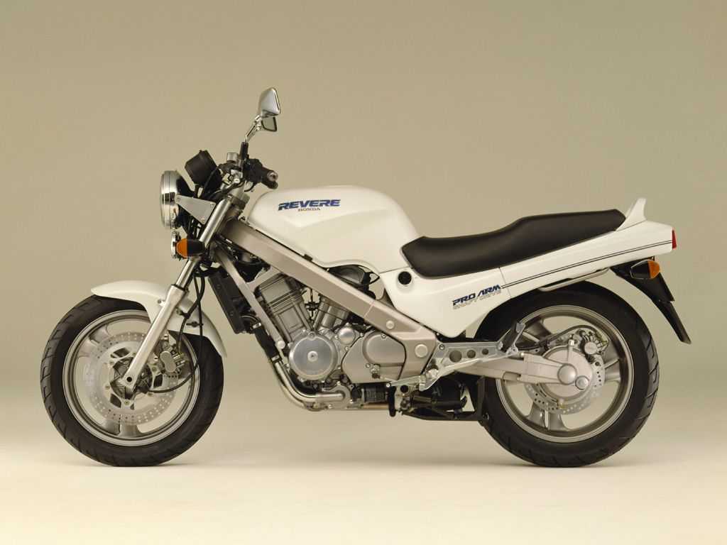 Мотоцикл Honda NTV 650 J 1988 Цена, Фото, Характеристики, Обзор, Сравнение  на БАЗАМОТО